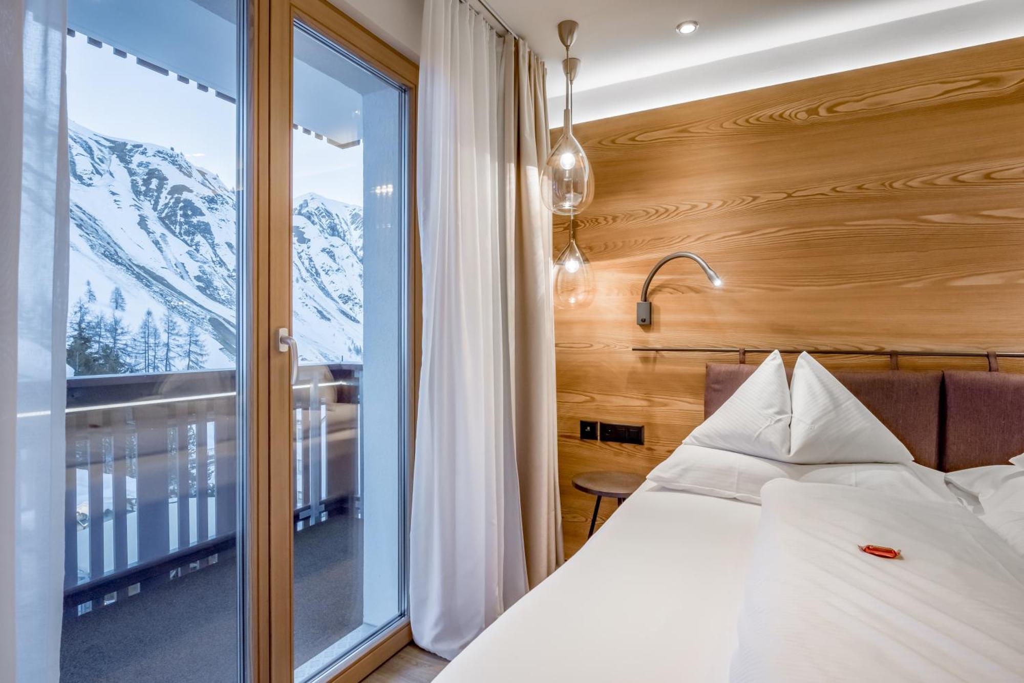 Chalet Silvretta Hotel & Spa Самнаун Екстериор снимка