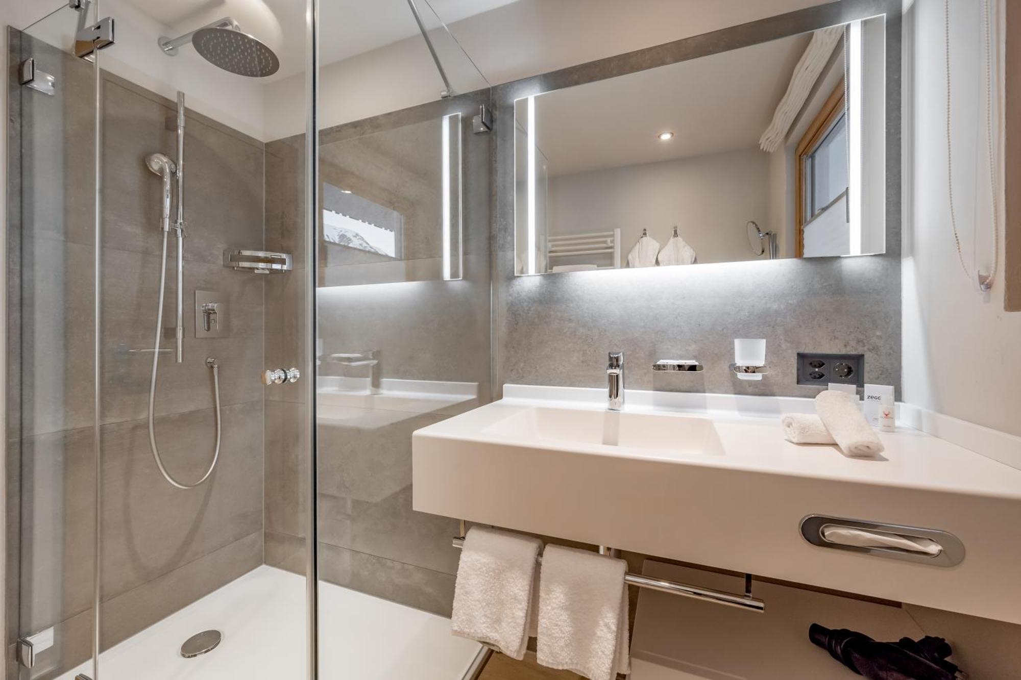 Chalet Silvretta Hotel & Spa Самнаун Екстериор снимка